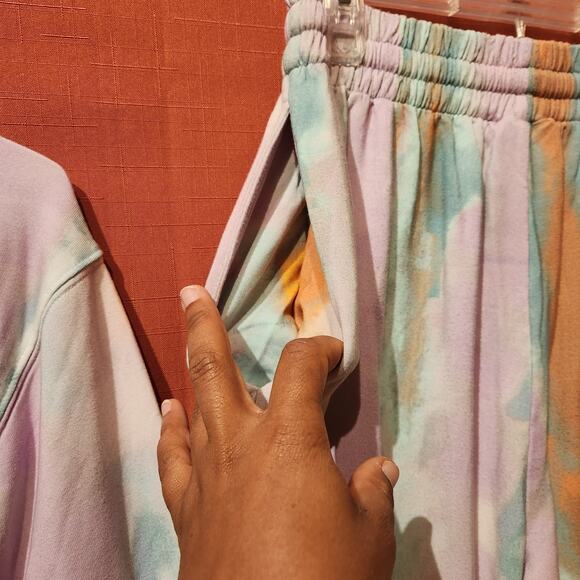 Sz Medium Soft Serve Swirl Lounge Set - Cravings by Chrissy Teigen Purple Green - Picture 8 of 11